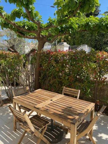 Апартаменты La Bastide Du Soleil Канны Экстерьер фото